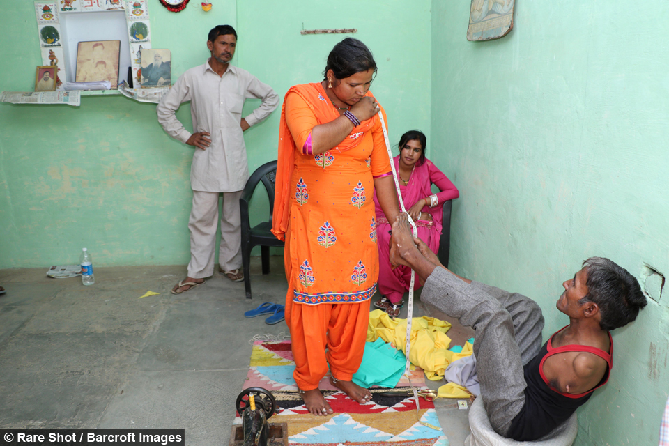 Man Without Arms Who Is Now A Professional Tailor Has Opened Up