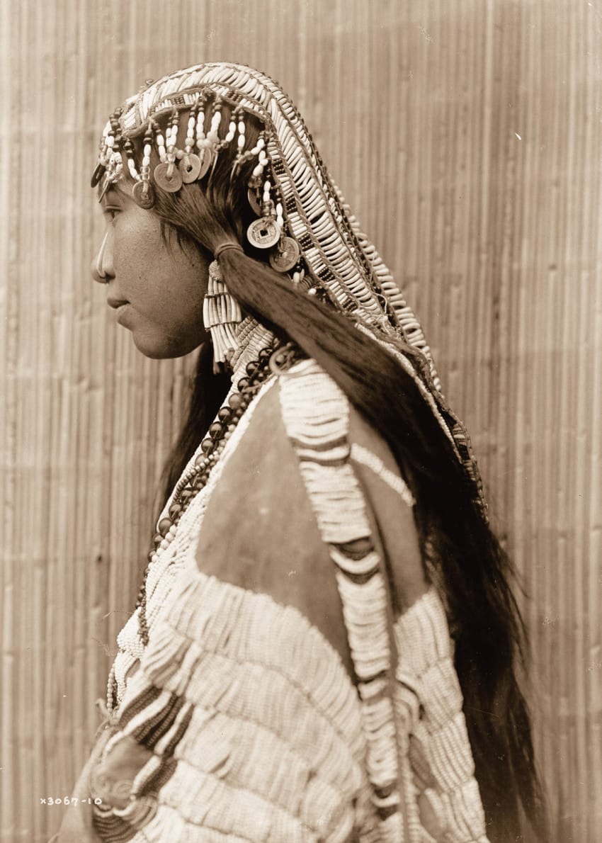 a-girl-of-the-wishran-tribe-in-1910