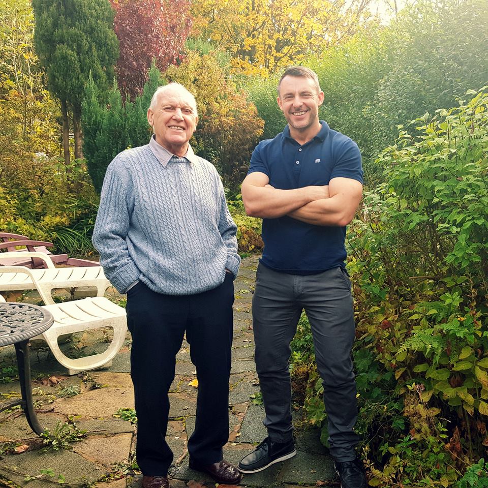 Facebook/ The Songaminute Man