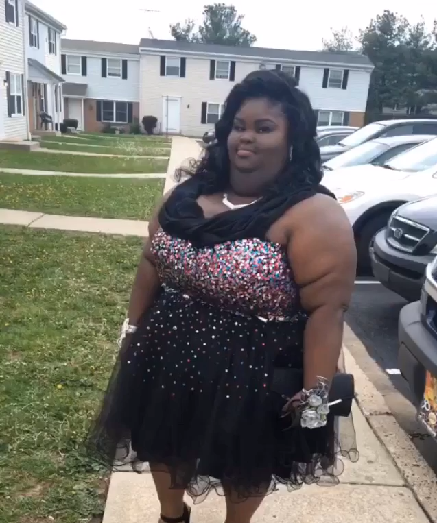 Tayja Jones in her beautiful prom dress. Image via Instagram.