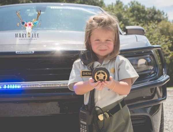 Facebook / Mary Lee Photography