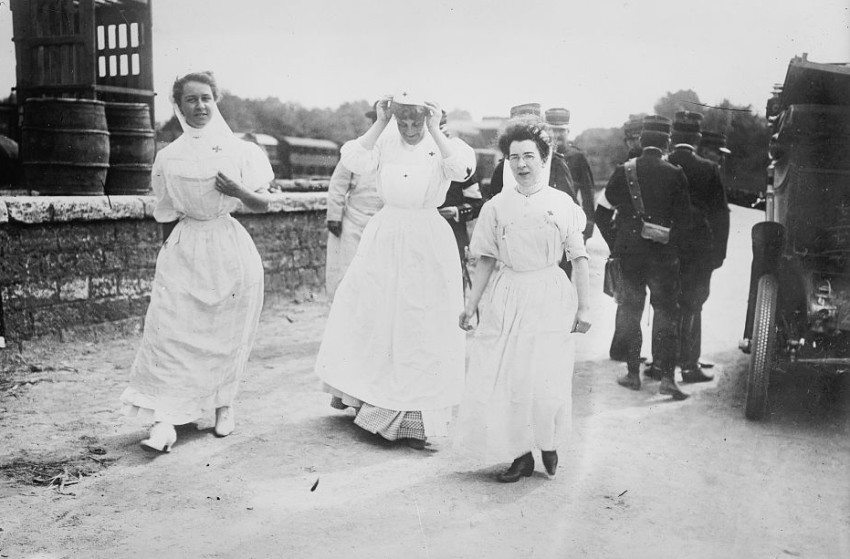 The History Of Nurse Uniforms From 1800s To The Modern World Small Joys