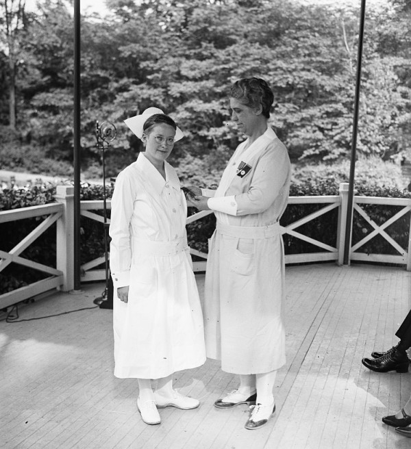 The History Of Nurse Uniforms From 1800s To The Modern World Small Joys