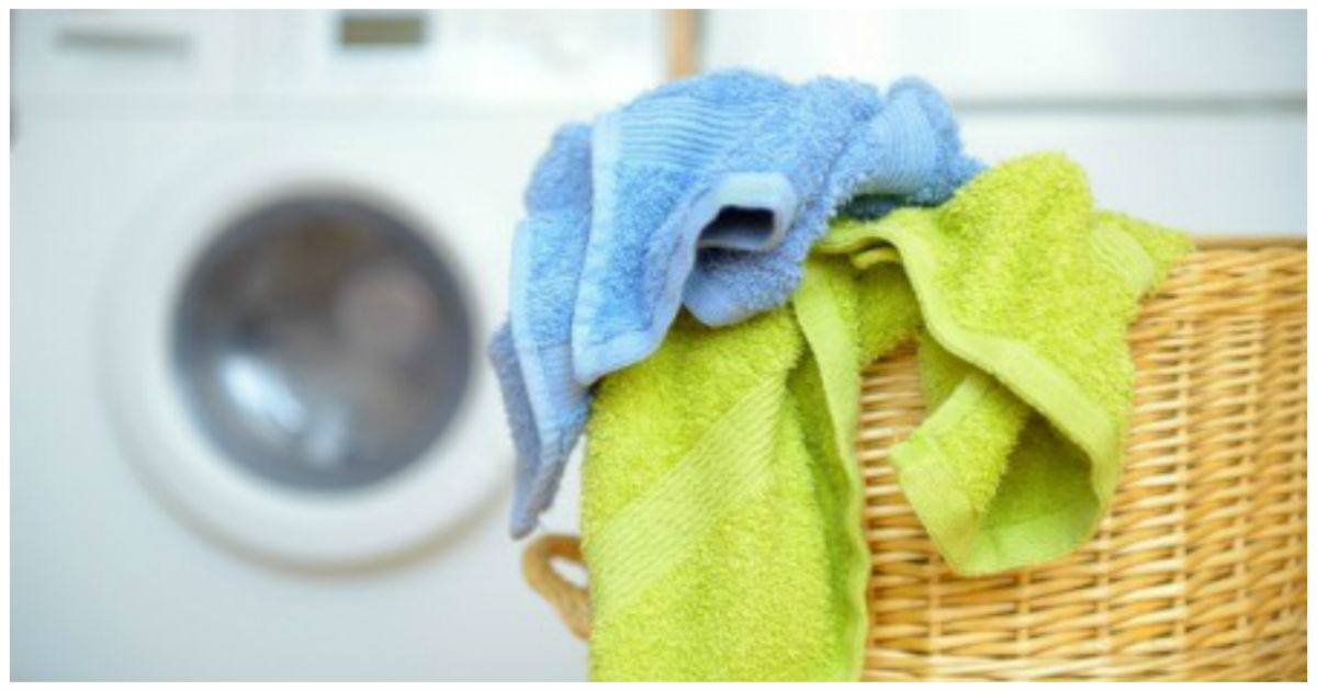 Smelly Clothes After Washing? You Can Clean Your Washing Machine On