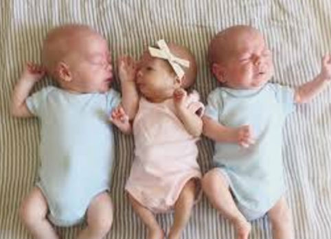 Pregnant Mother Whose Belly Kept Growing Found Out She Was Having Triplets Small Joys