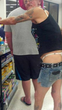 30-peopleofwalmart