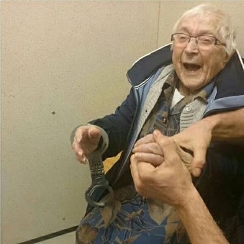 Image via Politie Nijmegen-Zuid / Facebook