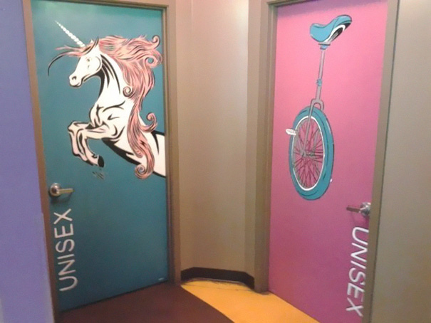 3a_funnybathroomsigns