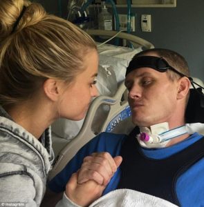 428ca74500000578-4718748-_emotionally_it_s_very_hard_to_wonder_whether_he_loves_me_says_l-a-1_1500902800973