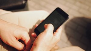 iphone-2617479_640