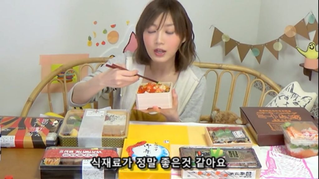 %e3%80%90mukbang%e3%80%91-the-top-10-ekiben-lunch-boxes-from-tokyo-station-142-dollars-in-total-cc-available-mp4_20170928_101145-274
