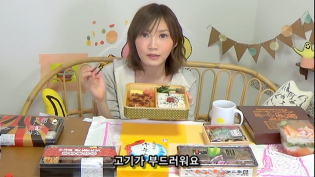 %e3%80%90mukbang%e3%80%91-the-top-10-ekiben-lunch-boxes-from-tokyo-station-142-dollars-in-total-cc-available-mp4_20170928_101654-847