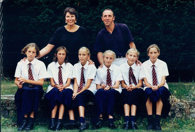 00035d9200000c1d-2940099-image-a-13_1423084146613