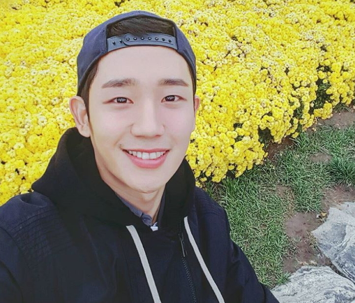 Instagram 'holyhaein'