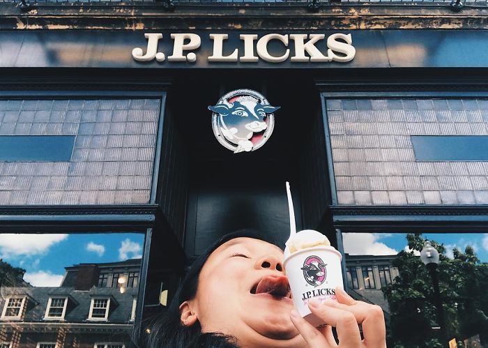 Instagram (h / t designtaxi )