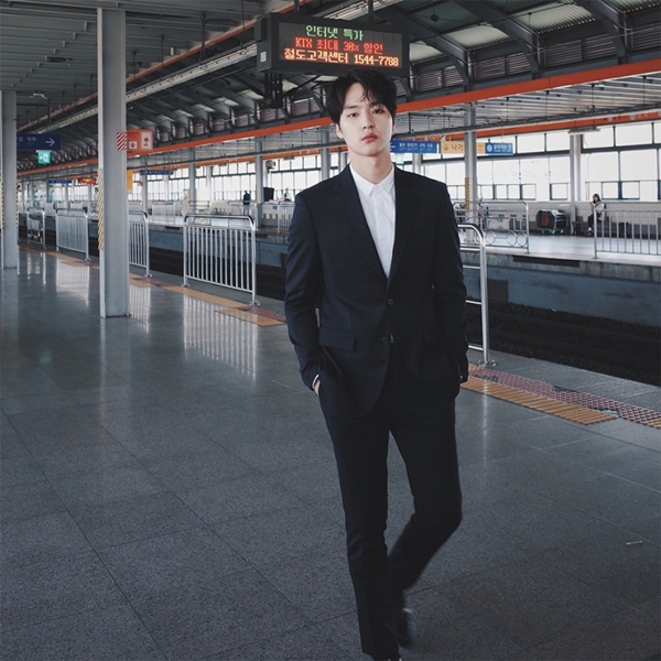 Instagram 'yang.sejong'/'goodpeopleent'