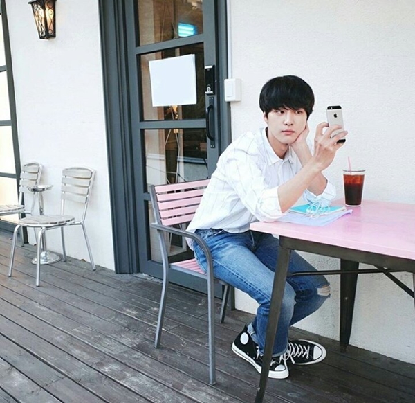 Instagram 'yang.sejong'/'goodpeopleent'