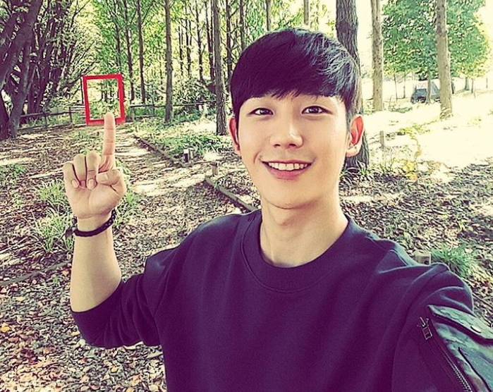 Instagram 'holyhaein'