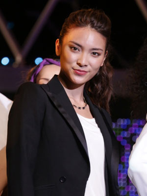 Image result for 秋元才加　男性