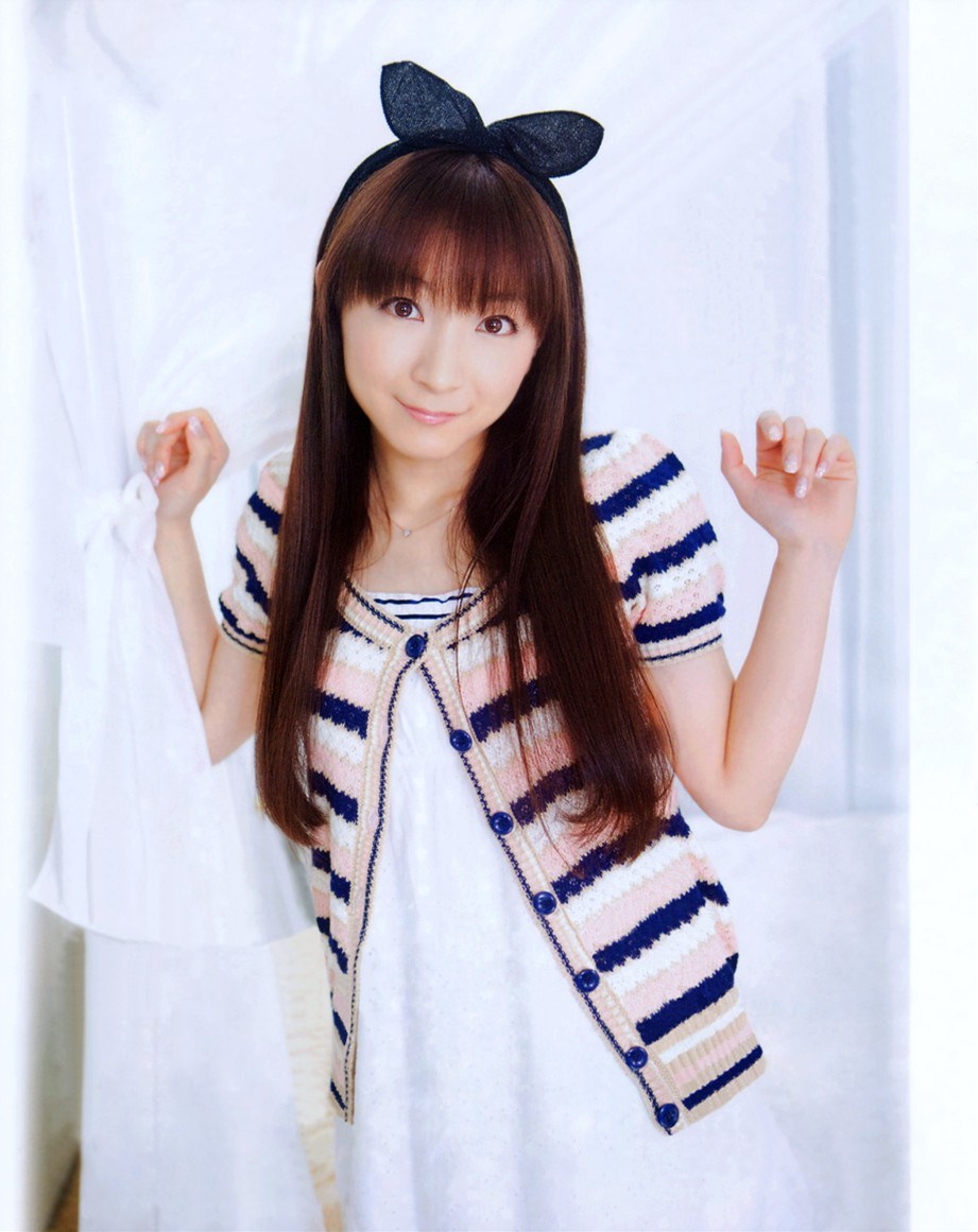 %e9%bb%92%e3%81%84%e3%83%90%e3%83%b3%e3%83%80%e3%83%8a%e3%82%92%e9%a0%ad%e3%81%ab%e4%bb%98%e3%81%91%e3%81%a6%e3%83%aa%e3%83%9c%e3%83%b3%e4%bb%a3%e3%82%8f%e3%82%8a%e3%81%ab%e3%81%97%e3%81%a6%e3%81%84