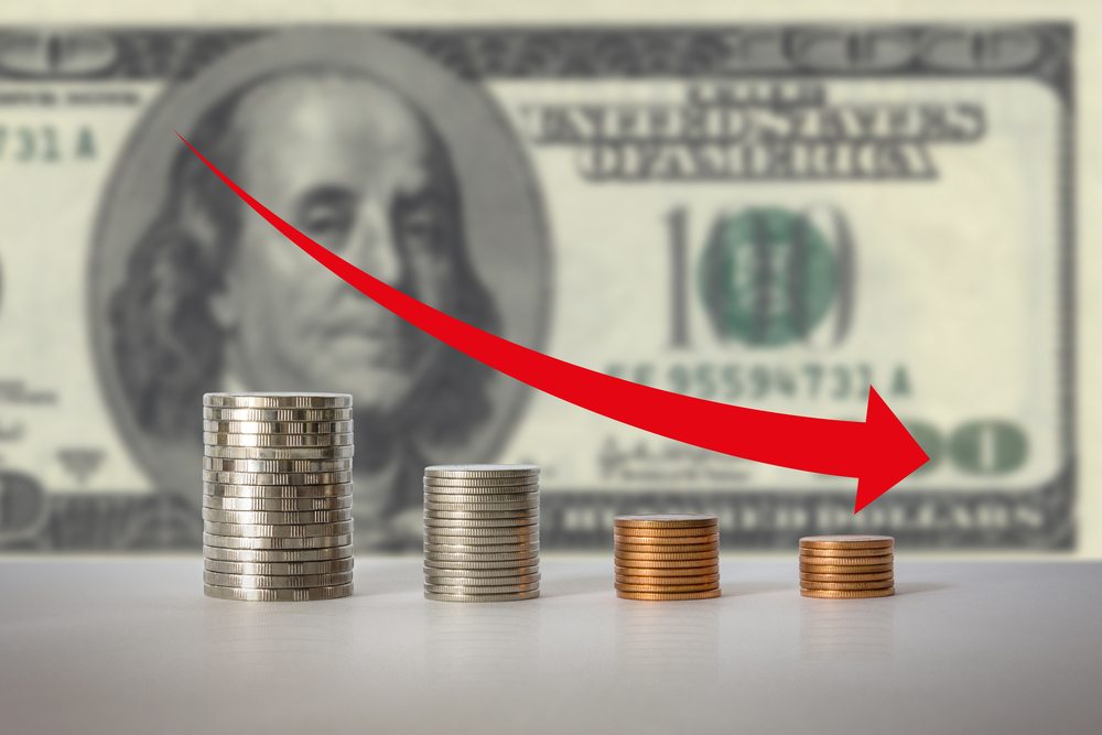 earningsdown_suwicha_shutter_090816