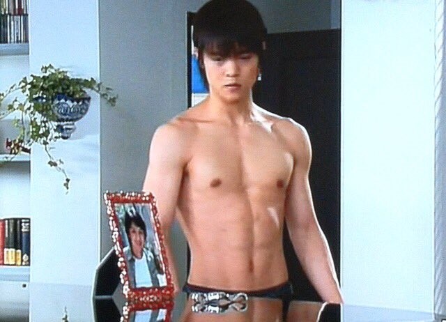 Image result for 窪田正孝　肉体