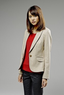 Image result for 桐谷美玲 NEWS ZERO