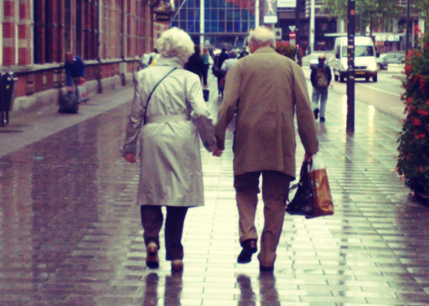old-couples-still-love-21