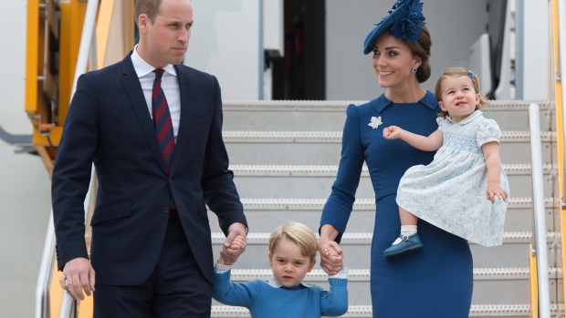 Resultado de la imagen para Kensington Palace Fecha de vencimiento recién anunciada para el príncipe Guillermo y la duquesa Kate's Baby