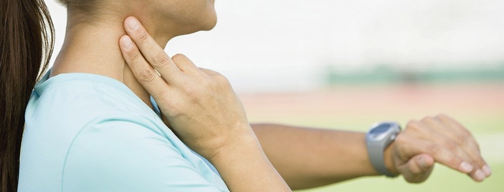 xwoman-taking-pulse-image_998_380-jpg-pagespeed-ic-vj9rmuxkbg