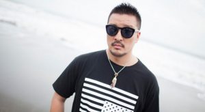 2016y03m01d_142447450