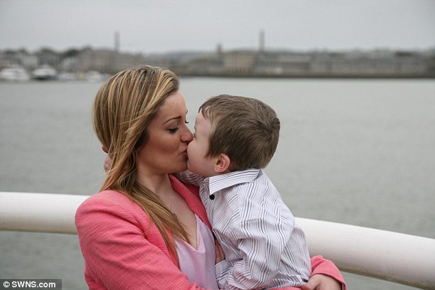 250b5dc100000578-2925508-image-a-51_1422207517857