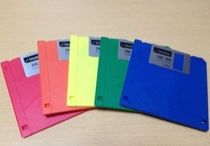 플로피디스크 / 온라인커뮤니티