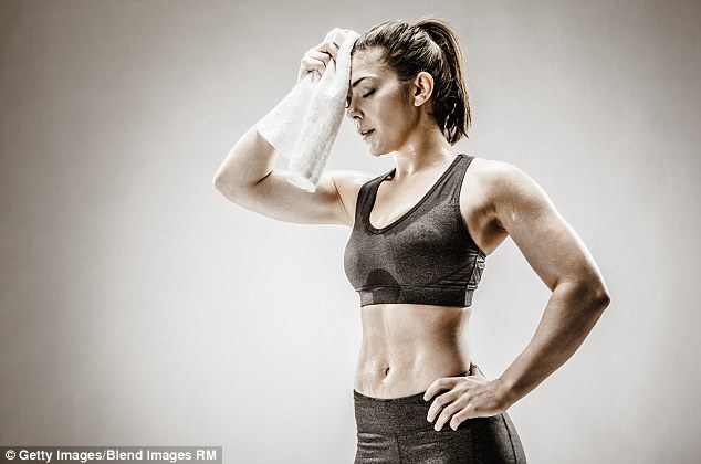 2735ad4c00000578-3018880-botox_for_bo_one_in_three_women_would_consider_getting_botox_in_-m-13_1428023389620