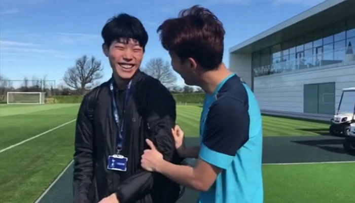 SWANSEA, WALES - APRIL 05: Heung-Min Son of Tottenham Hotspur celebrates scoring his sides second goal during the Premier League match between Swansea City and Tottenham Hotspur at the Liberty Stadium on April 5, 2017 in Swansea, Wales. (Photo by Michael Steele/Getty Images)