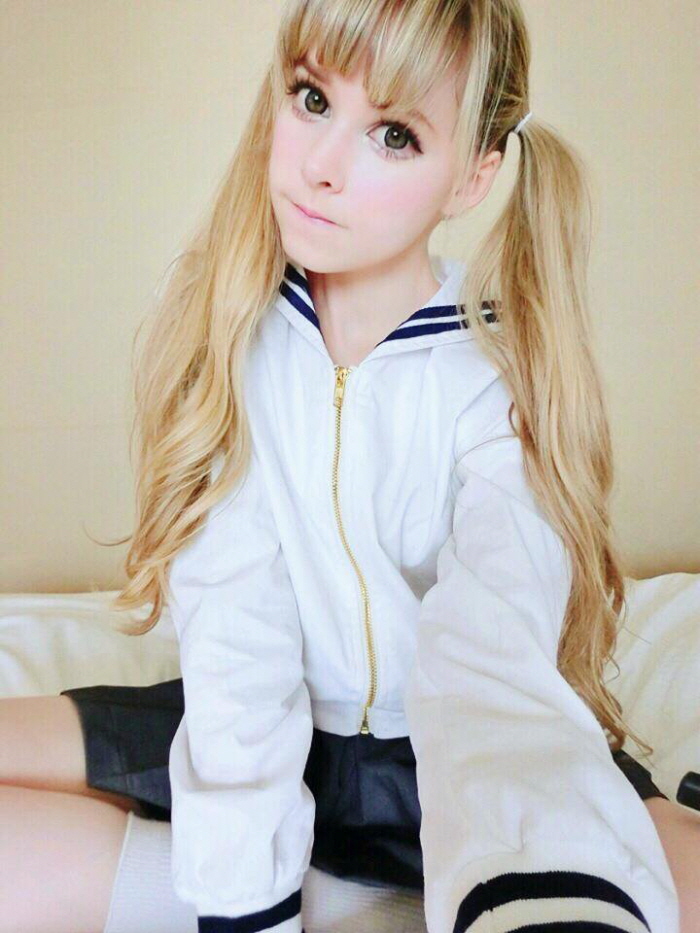 Instagram 'taytay_xx'