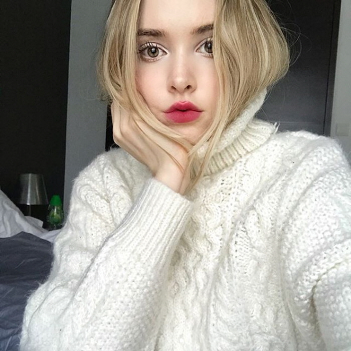 Instagram 'taytay_xx'