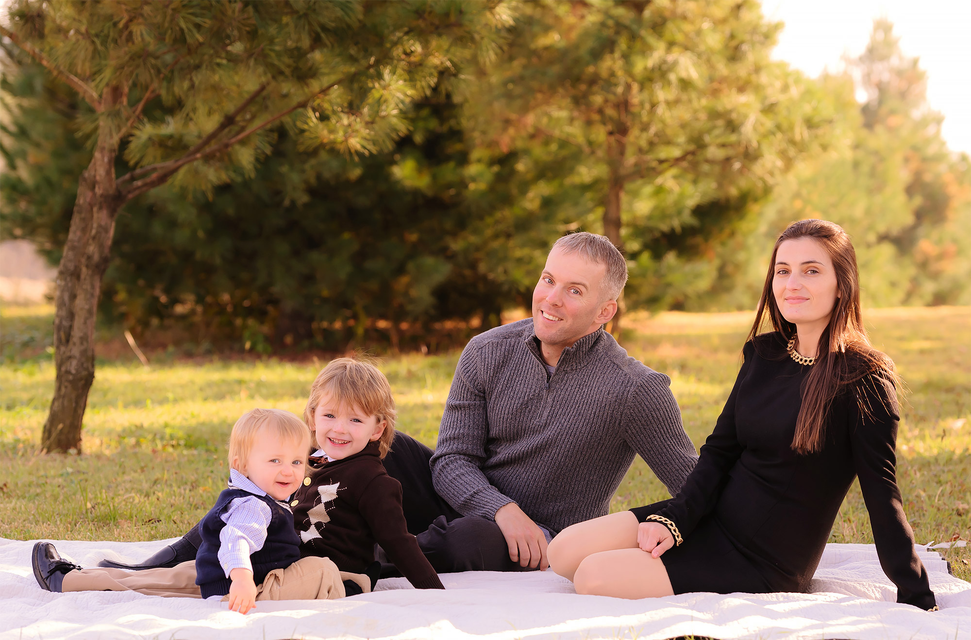 Resultado de la imagen para Mylan and Mason Brazel