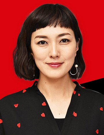 女優板谷由夏さんのかっこいいプライベート 親しすぎて話題になった女優さんとは Hachibachi