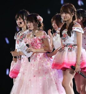 akb15080305040001-p1
