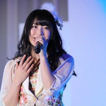 横山由依 パフォーマンス에 대한 이미지 검색결과