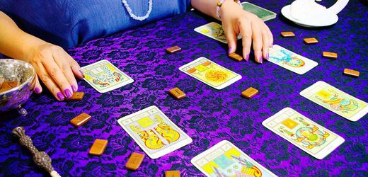 Image result for 占い