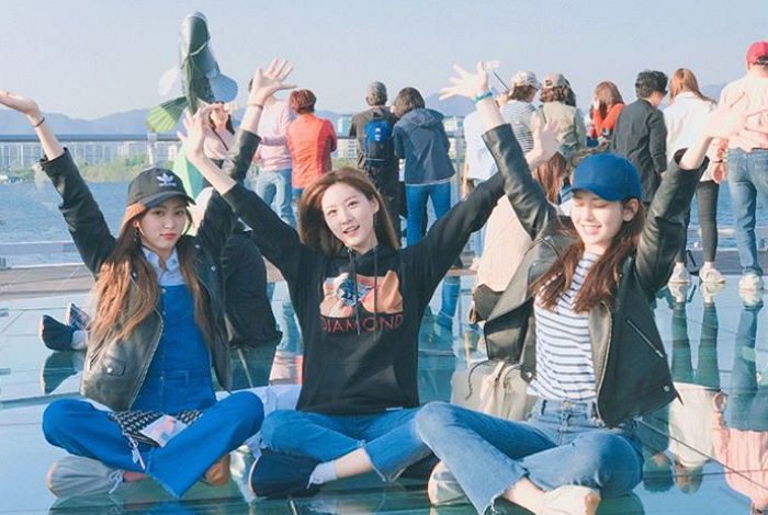 Instagram 'somsomi0309'