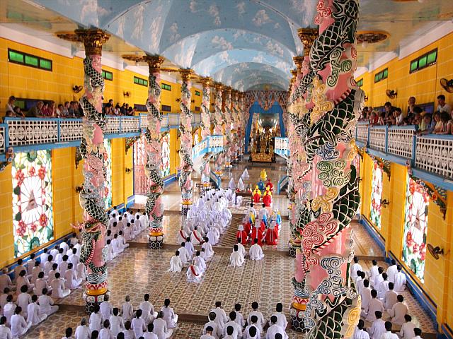 Image result for カオダイ教 ベトナム