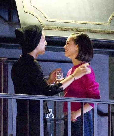 水原希子の画像 意外にお腹が出ている Hachibachi