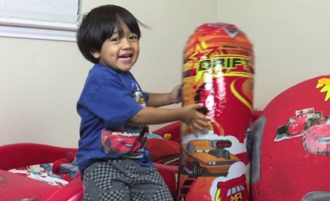‘Youtube’ Ryan ToysReview