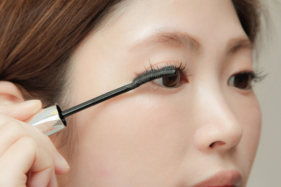目尻 マスカラ에 대한 이미지 검색결과