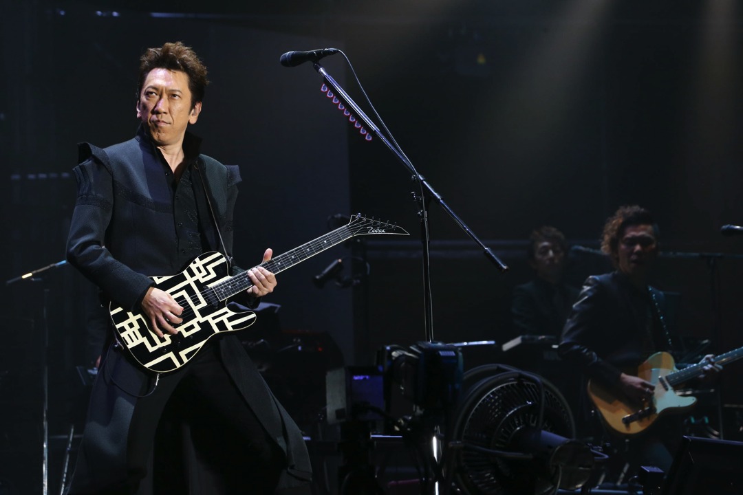 布袋寅泰　布袋寅泰 35th ANNIVERSARY 8BEATのシルエット 2016에 대한 이미지 검색결과