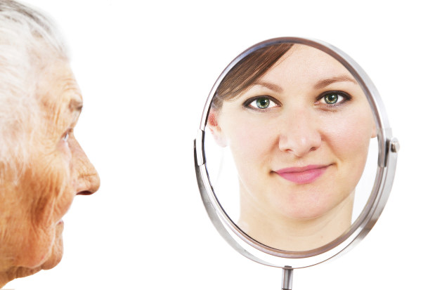 Image result for 認知症のおばあさん　化粧