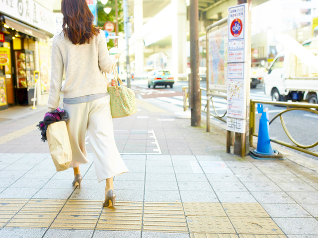 Image result for 女性の街